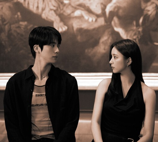 진 솔로곡 ‘Don’t Say You Love Me’의 뮤직비디오 한 장면.