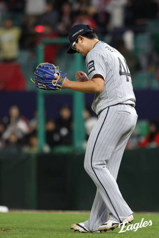 ▲ 7일 인천 SSG전에서 초반 위기를 딛고 1이닝 무실점으로 팀 승리를 지킨 김서현 ⓒ한화이글스