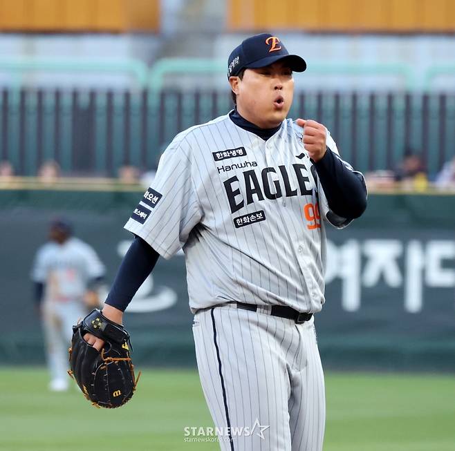[한번에쓱]'파죽지세'  랜더스전 선발나선 한화 류현진