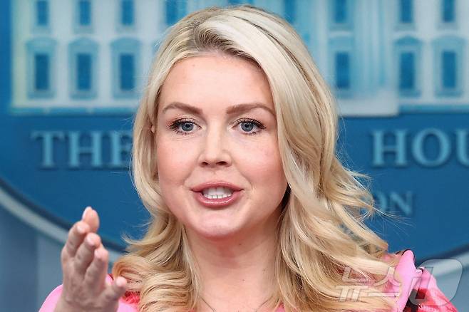 캐롤라인 레빗 백악관 대변인. 2026.3.30 ⓒ 로이터=뉴스1