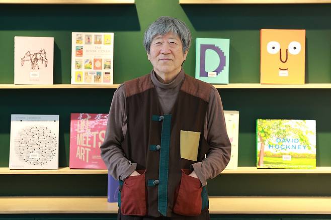 임진택 한국문화예술교육진흥원 원장이 3일 오전 서울시 마포구 한국문화예술교육진흥원 사무실에서 한겨레와 인터뷰하고 있다. 정용일 선임기자 yongil@hani.co.kr