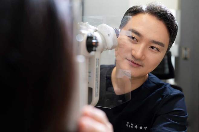 윤삼영 첫눈애안과 원장