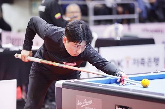 8일 새벽(한국시간) 열린 콜롬비아 보고타3쿠션월드컵 2차예선(PPQ)에서 김민석이 2위 그룹 전체 1위로 3차예선에 진출했다. (사진=SOOP)