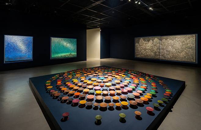 2026 동시대미감전_김덕용_빛과결 자생지미_전시 전경 *재판매 및 DB 금지