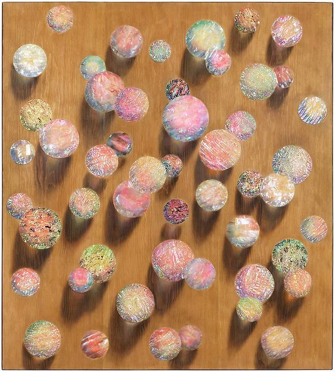 김덕용, 화양연화, 2025, Mother pearl and mixed media on wood, 90×100cm *재판매 및 DB 금지