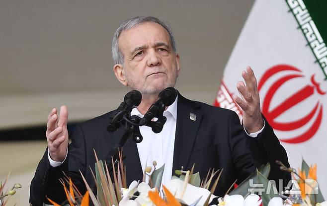 [ 테헤란=신화/뉴시스] 마수드 페제시키안 이란 대통령. 2026. 04..08.