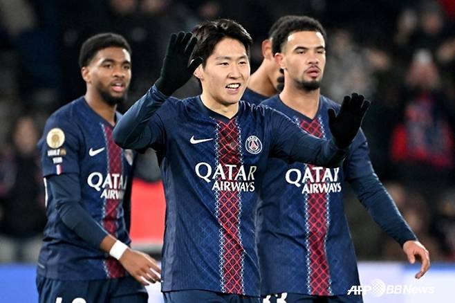 PSG 공격수 이강인(가운데). /AFPBBNews=뉴스1