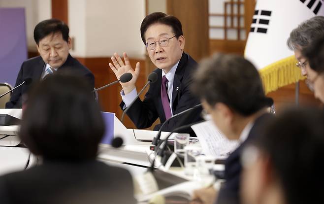 ▲이재명 대통령이 9일 청와대에서 열린 국민경제자문회의에서 발언하고 있다. 사진=연합뉴스