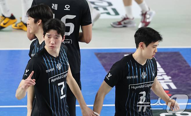 8일 충남 천안 유관순체육관에서 열린 프로배구 2025-2026 V리그 남자부 챔피언 결정전 4차전 대한항공과 현대캐피탈의 경기에서 현대캐피탈 허수봉이 공격을 성공하고 기뻐하고 있다. 2026.4.8 ⓒ 뉴스1 김기태 기자