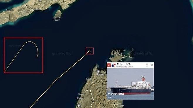 호르무즈 해협 봉쇄로 유조선이 항로를 변경하는 모습./프레스TV