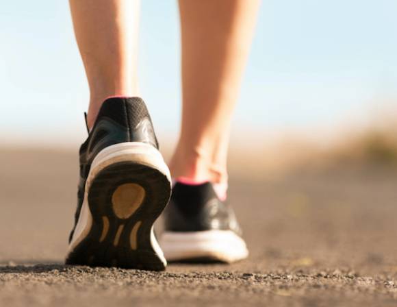 식후 15분 걷기로 혈당 관리를 할 수 있다. 사진은 본 기사 내용과 무관. [사진=Vital Choice]