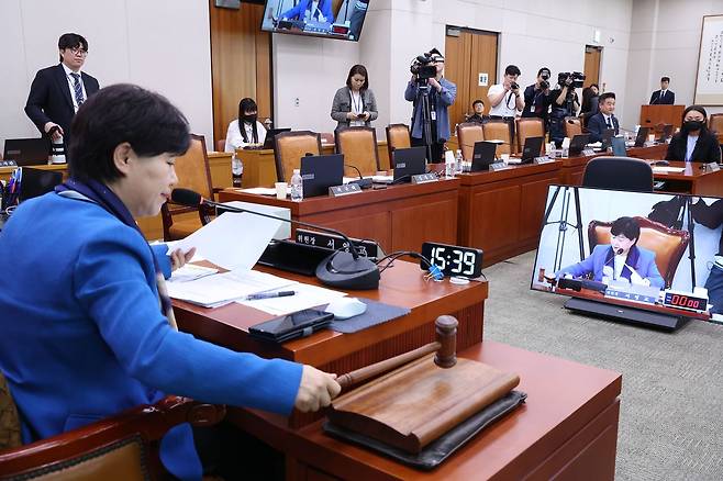 서영교 국회 법제사법위원장은 8일 전체회의에서 박상용 검사의 위증죄 고발의 건을 의결했다. 뉴스1