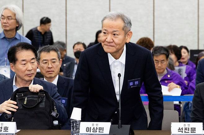 이상민 전 행정안전부 장관이 지난달 12일 오후 서울 중구 은행회관에서 열린 10·29 이태원 참사 진상규명 청문회에 출석하고 있다. 김경록 기자.