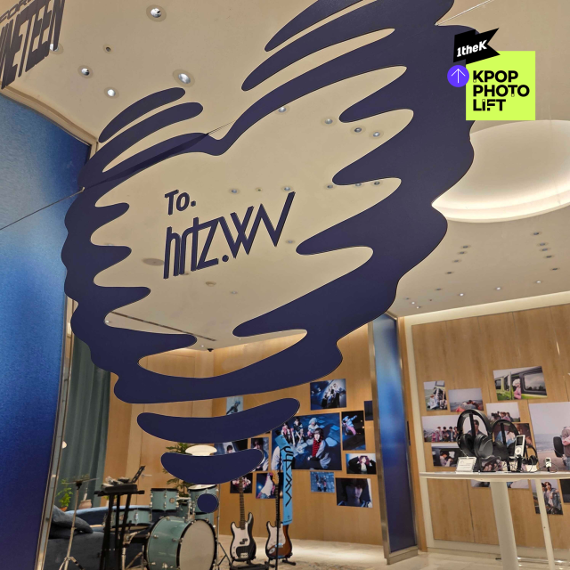 하츠웨이브 팝업갤러리 / 카카오엔터테인먼트