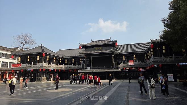 삼하고진 길거리 풍경