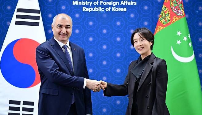 [서울=뉴시스] 제6차 한-투르크메니스탄 정책협의회 개최. (사진=외교부 제공) 2026.04.09 *재판매 및 DB 금지