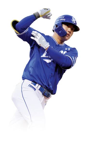 1회초 양현종을 상대로 홈런을 치고 세리머니하는 류지혁의 모습. 삼성라이온즈 제공