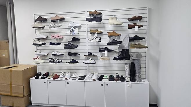 신플을 통해 생산된 신발들 / 사진=머니투데이방송