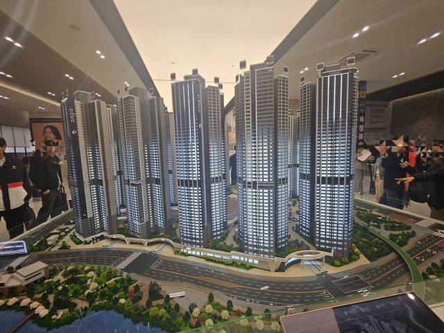 ‘옥정중앙역 디에트르’ 견본주택 단지 조감모형. (사진=홍승표 기자)