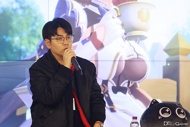 넷마블 이다행 사업본부장는 게임 본연의 재미와 폭 넓은 플랫폼 지원으로 글로벌 시장에 진출한다고 말했다.