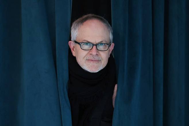 뮤지컬 ‘베토벤’ 연출가 길 메이트가 9일 강남구 EMK뮤지컬컴퍼니에서 진행된 인터뷰에 앞서 포즈를 취하고 있다. (사진=연합뉴스)