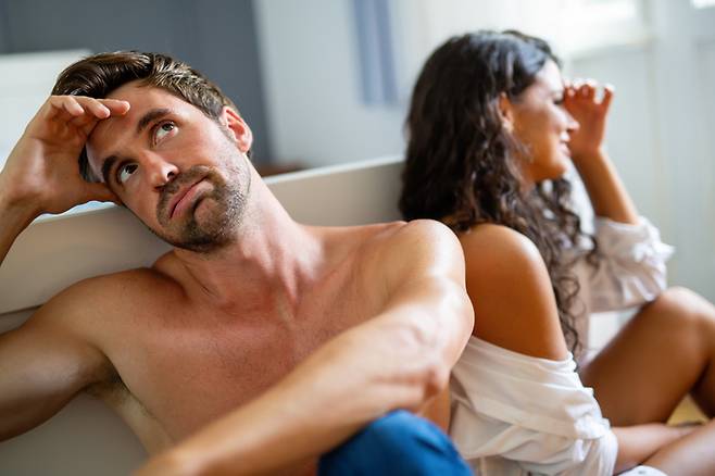 과거 중장년층의 질환으로 여겨졌던 발기부전이 최근에는 20~30대에서도 빈번하게 나타나면서, 의학적 관심도 커지고 있다. 사진=게티이미지뱅크