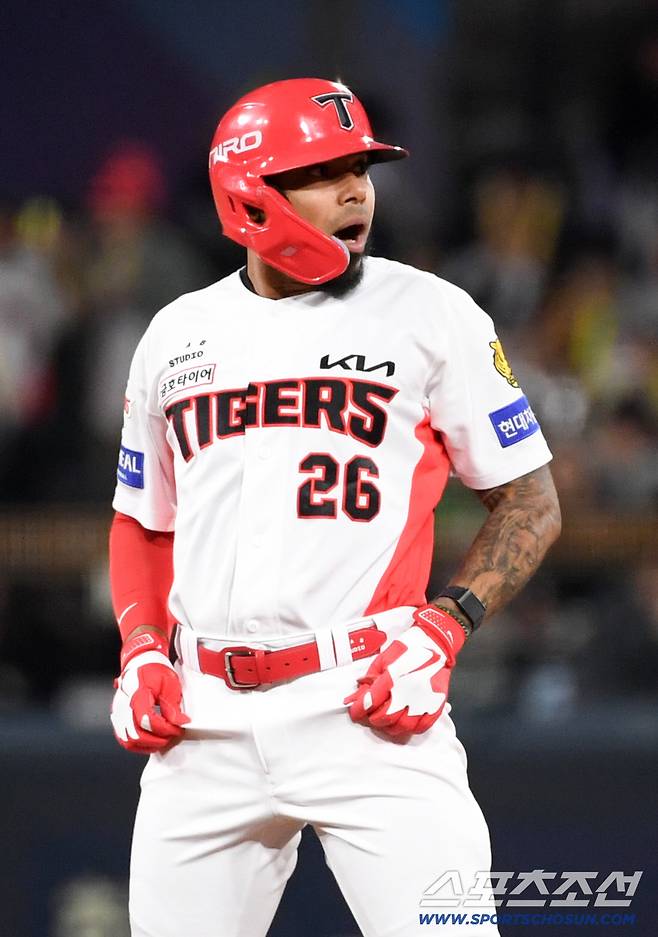 득점권 찬스 때마다 답답했던 KIA, 해결사로 카스트로 나타났다.