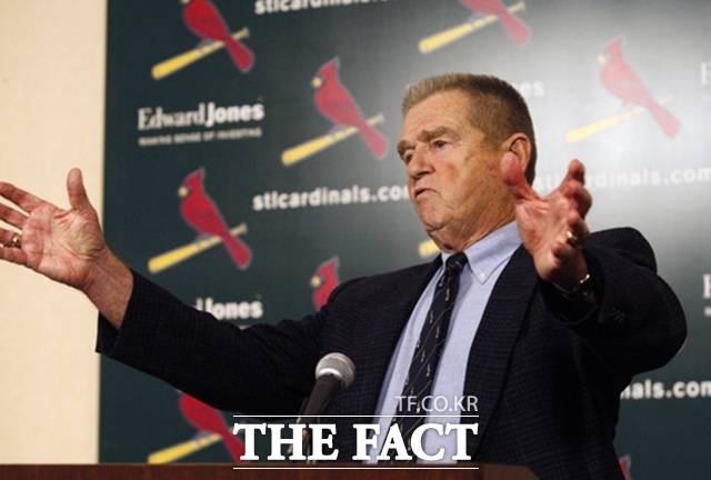 화이티 허조그 전 세인트루이스 감독은 메이저리그 '최고의 명장'으로 꼽힌다. 허조그 감독은 2009년 명예의 전당에 헌액됐다. /AP