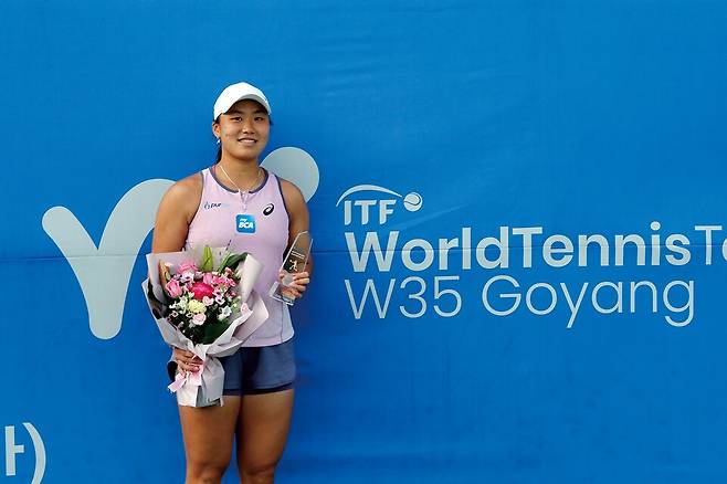 작년 5월, ITF 농협은행 고양대회에서 우승했던 첸. 이때만 해도 첸의 랭킹은 372위였다