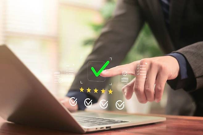 인간에게 ‘자유의지’가 있는지를 따져 묻는 것은 주로 철학과 신학의 영역이었지만 자연과학과 인지과학의 발달로 논쟁은 외려 더 확산하며 뜨거워지고 있다. 게티이미지뱅크