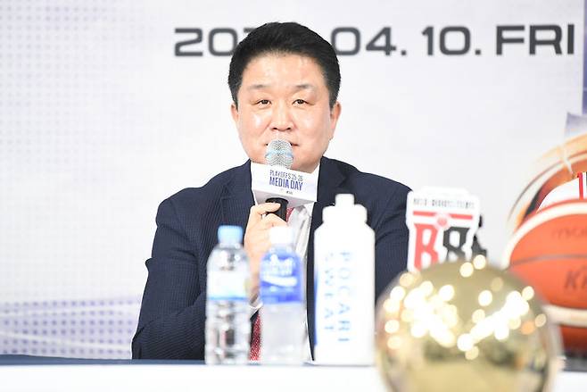 [서울=뉴시스] 프로농구 안양 정관장의 유도훈 감독. (사진=KBL 제공) 2026.04.10. photo@newsis.com *재판매 및 DB 금지