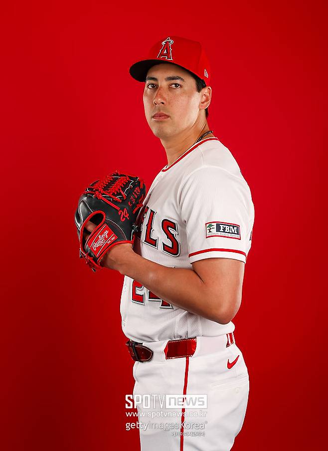 ▲ 스티븐슨은 계약 기간 3년 동안 두 차례나 팔꿈치 수술을 받고 이탈하는 등 최악의 계약으로 남았다