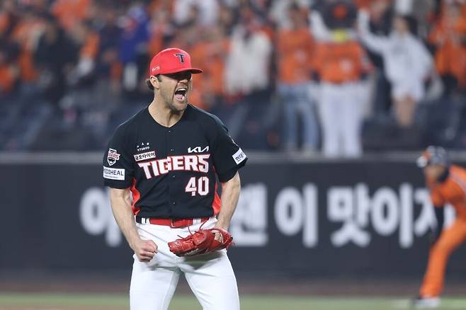 ▲ 7이닝 3실점 역투로 팀 승리를 이끈 선발 제임스 네일 ⓒKIA타이거즈