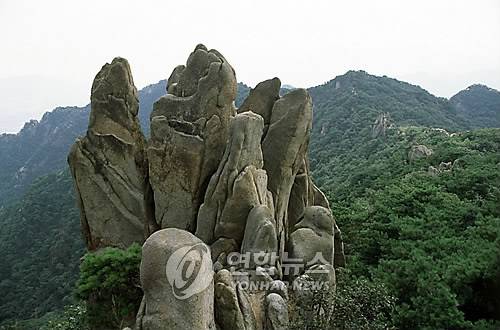 관악산 봉화바위 [연합뉴스 자료사진]