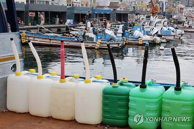 면세유 급등 첫날, 어업인들 막막 [연합뉴스 자료사진]