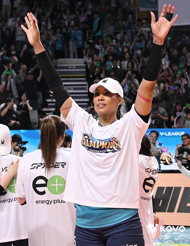 프로배구 여자부 챔프전 MVP에 오른 실바 [한국배구연맹 제공. 재판매 및 DB 금지]