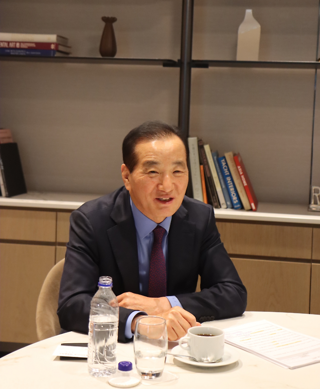 인터뷰를 하고 있는 우희명 희앤썬 회장 / 사진=AC 호텔 바이 메리어트 서울 강남