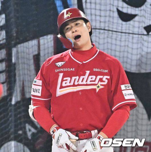 SSG 김재환 / OSEN DB
