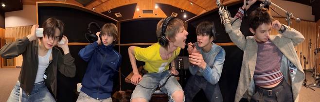 코르티스, 젠지 감성 폭발..기발한 '파노라마' 앵글