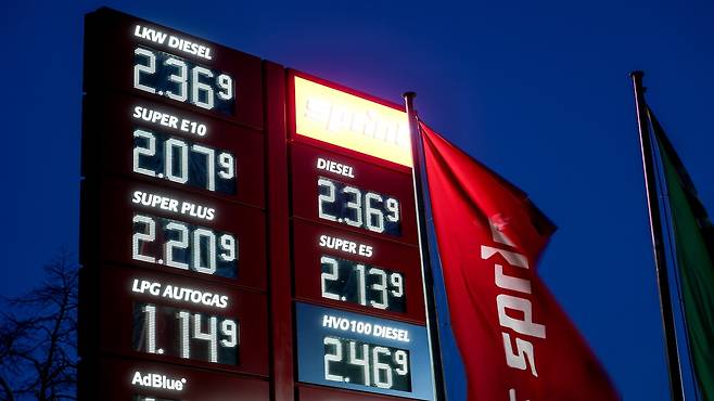 독일 베를린에 있는 주유소 <사진:EPA/연합뉴스>