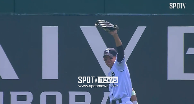 ▲ 야탑고 외야수 박민준.