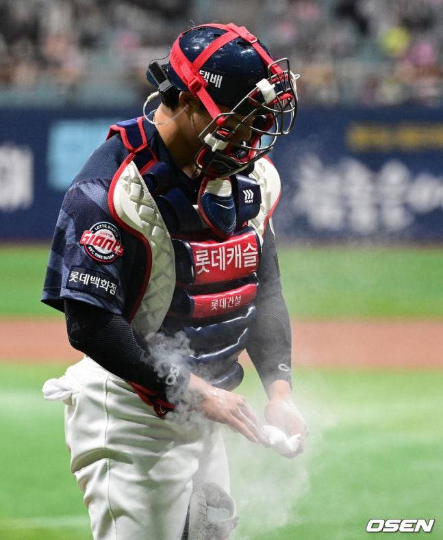 최근 선발 출전이 잦아진 손성빈, 4경기 연속 선발 출전을 이어가고 있다.