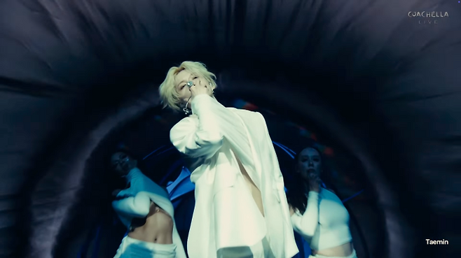 태민, 코첼라 무대 압도 (출처: 코첼라 공식 유튜브 캡처)