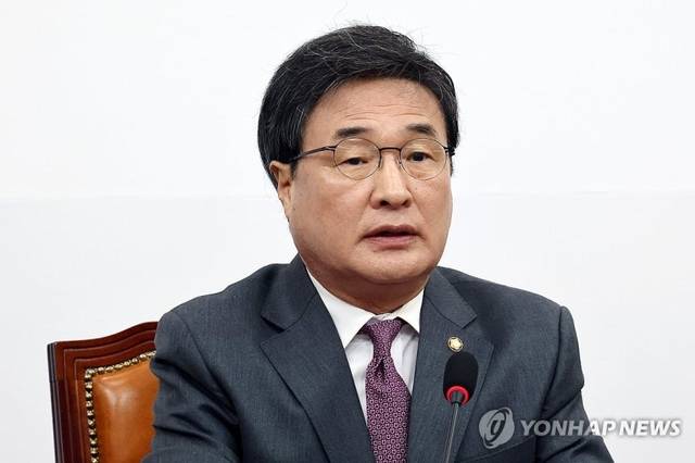 국민의힘 장동혁 대표의 특보단장인 김대식 의원이 13일 국회에서 장 대표의 방미 일정과 관련해 기자회견을 하고 있다. 연합뉴스