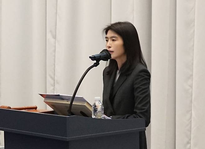 정신아 카카오 대표가 지난달 26일 제주도 본사에서 열린 정기 주주총회에서 발언하고 있다. 사진 카카오