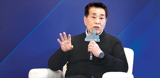 장인화 포스코그룹 회장이 지난 2월 서울 포스코센터에서 임직원들과 ‘CEO 공감토크’를 진행했다. /포스코그룹 제공