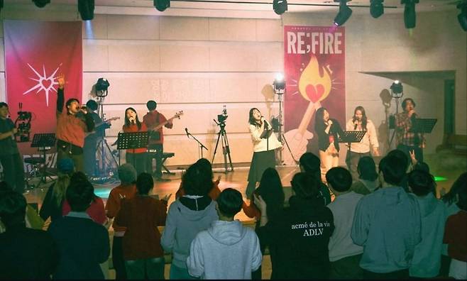 지난해 12월 안산제일교회에서 서울예대 기독 청년 모임이 연 리파이어 집회. 안산제일교회 제공