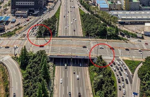 부평IC 전경. 빨간 표시는 역주행 시작 지점 2곳. [인천시 부평구 제공]