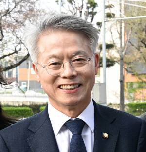 민형배 더불어민주당 전남광주통합시장 후보. /남도일보 DB