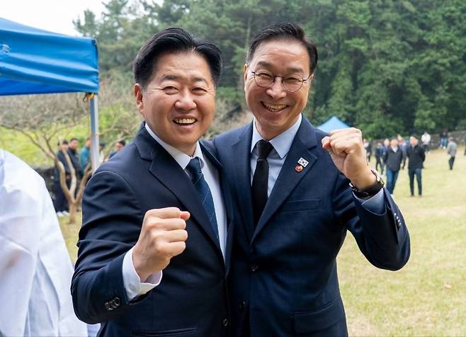 지난 주말 회동한 오영훈 지사와 위성곤 후보 (오영훈 지사 SNS)